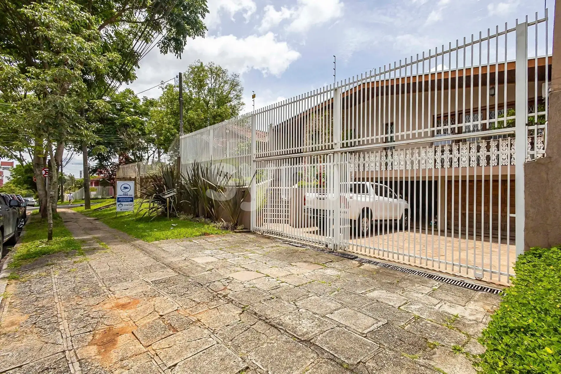 Single-family house with 3 bedrooms and 4 parking spaces — photo 45