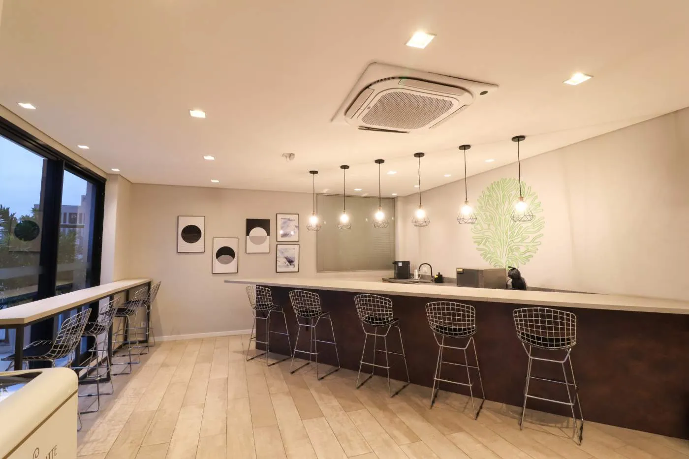 Furnished apartment, 46 m², with a home office — photo 47