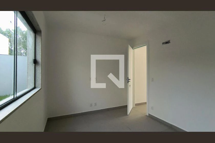 4-bedroom house with 210 m² and 4 parking spaces — photo 27