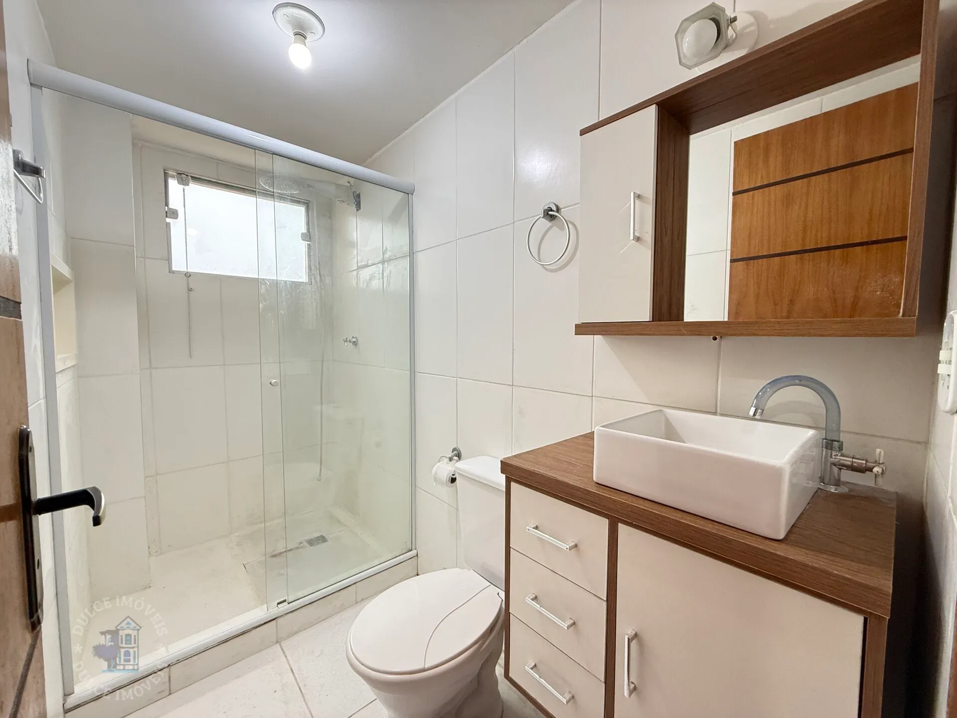 2-bedroom apartment in a building with a pool — photo 17