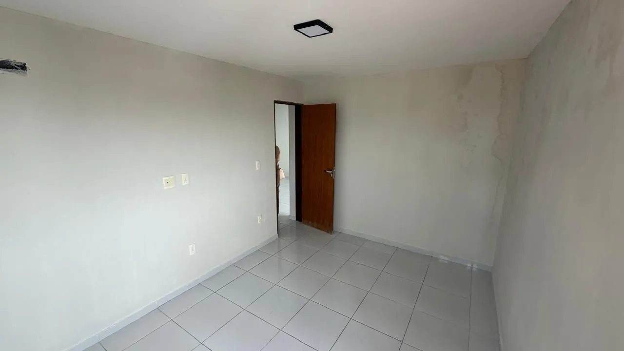 2-bedroom apartment with balcony and 2 bathrooms — photo 4
