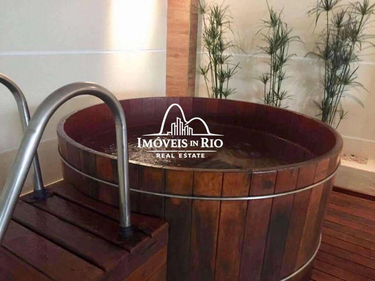 Вид на воду и 2 спальни: квартира 110 м² — photo 28