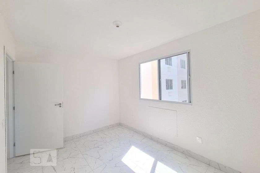 Apartamento de 2 quartos com cozinha separada e 40 m² — photo 14