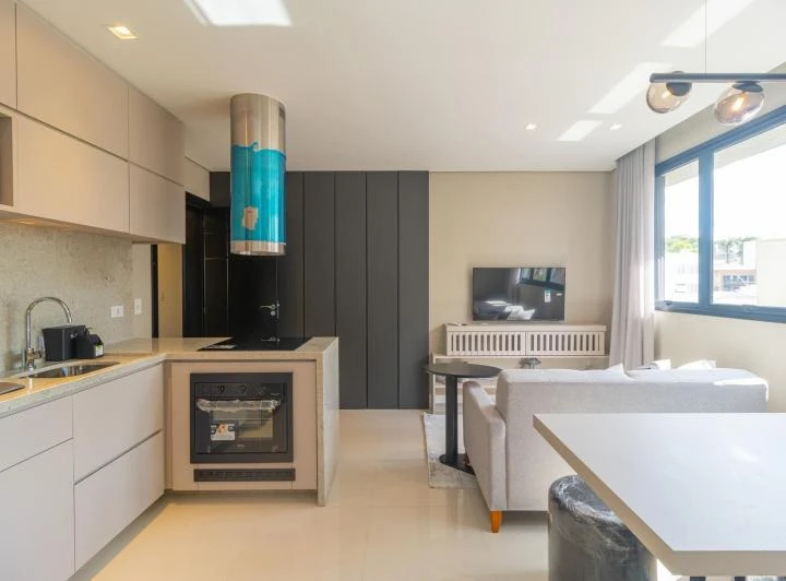 1-bedroom apartment with an open-plan kitchen and 2 baths — photo 6