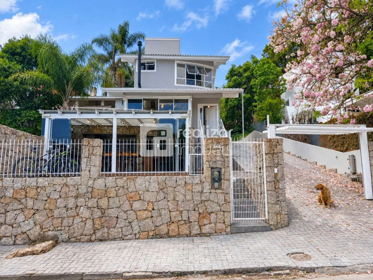 Casa mobiliada, 240 m², com janelas do piso ao teto — photo 15