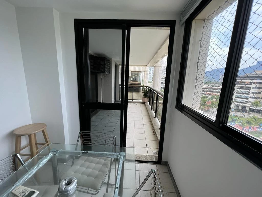Apartamento mobiliado com 2 dormitórios e varanda — photo 13