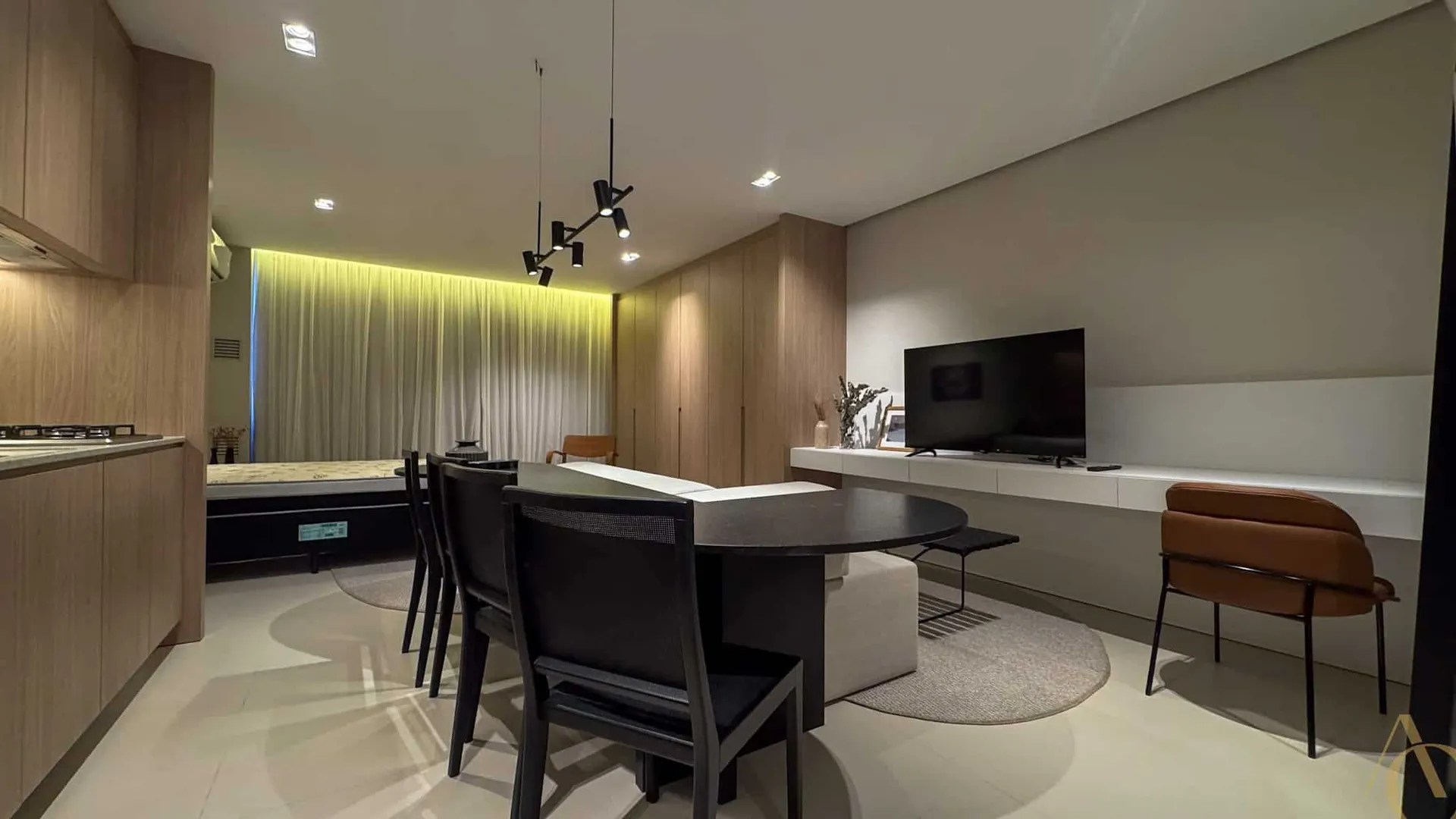 Furnished studio with integrated kitchen and 1 bathroom — photo 35
