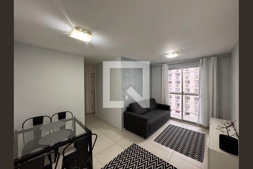Apartamento mobiliado, 69 m², com vista para as montanhas