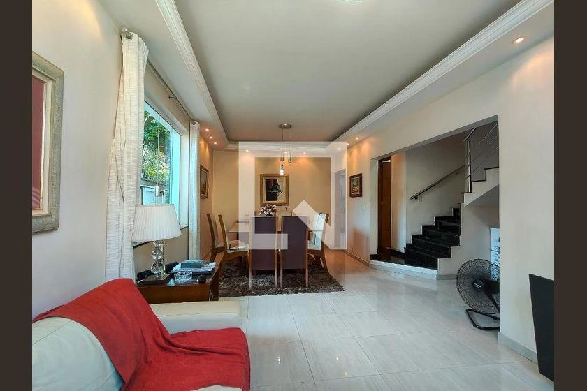 Furnished house with 3 bedrooms, 180 m² and 1 parking spot — photo 9