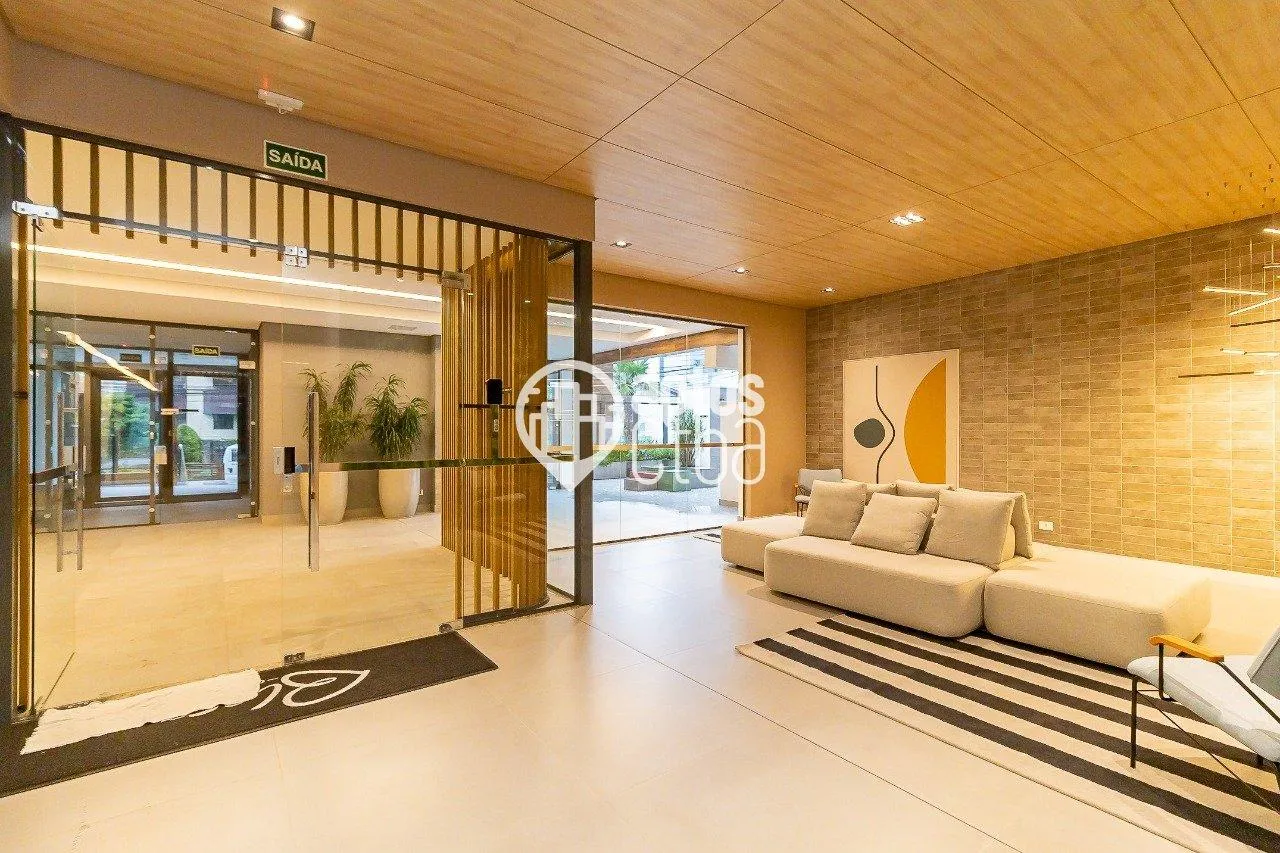 Glass-enclosed balcony in a 2-bedroom apartment, 81 m² — photo 50