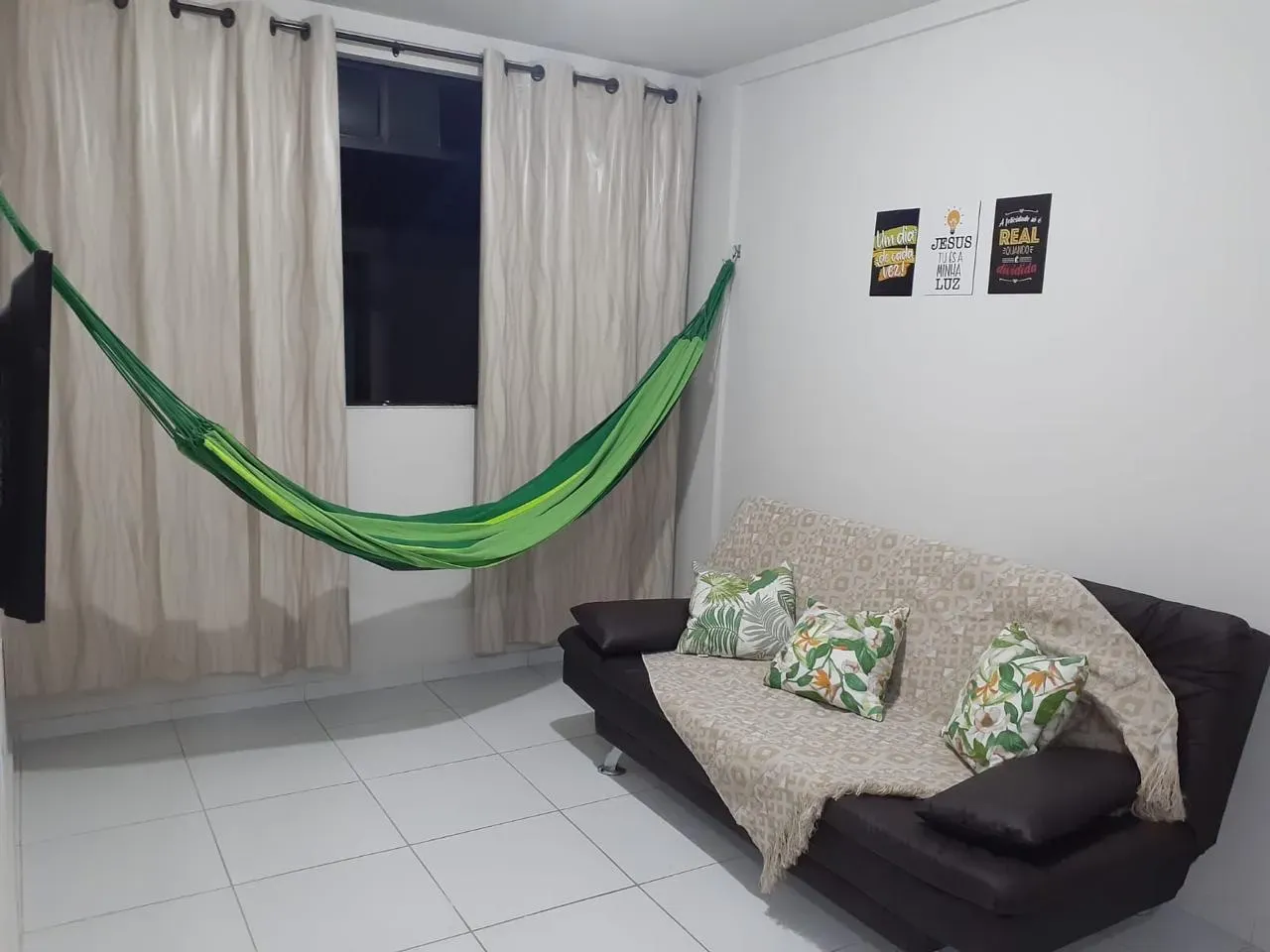 Furnished apartment with 2 bedrooms and a separate kitchen — photo 8