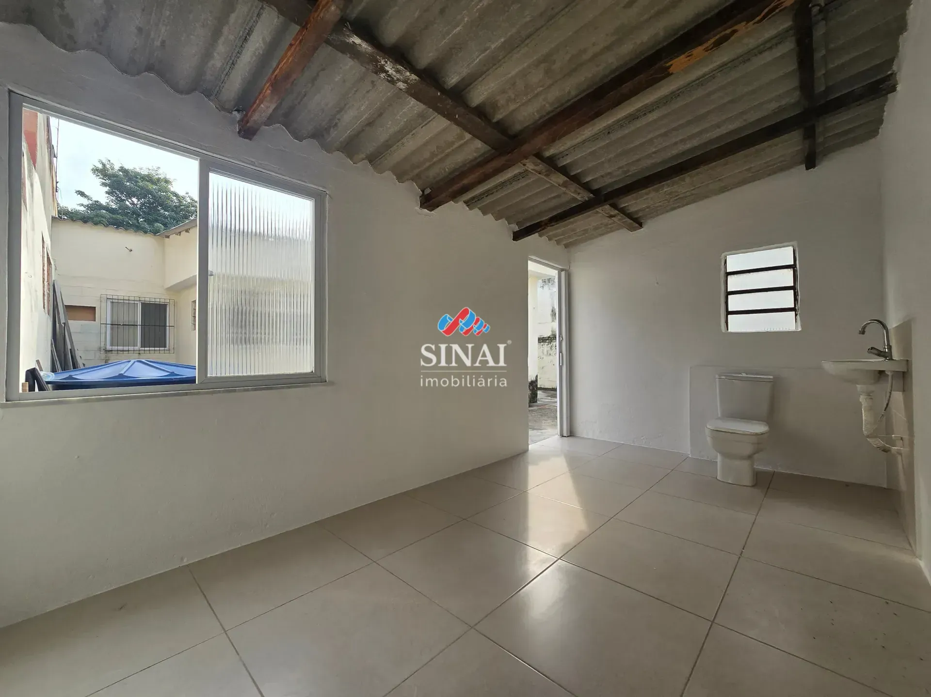 House with 3 bedrooms and 1 bathroom plus 1 parking space — photo 37
