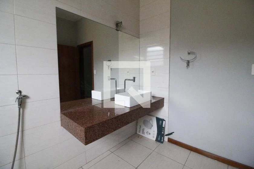 Condominium house with a balcony and private garden — photo 40
