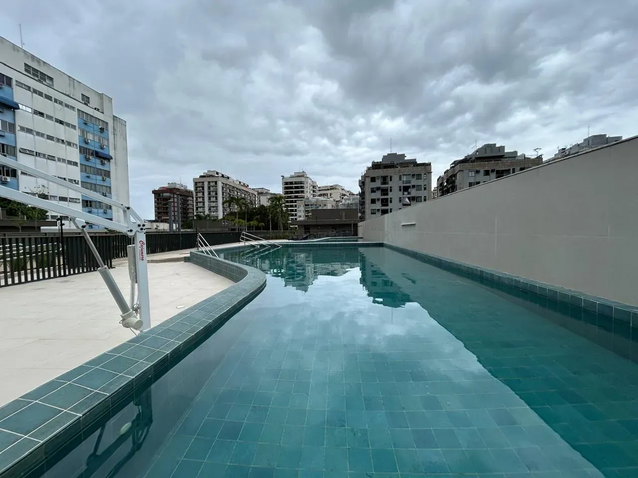 Apartamento de 2 quartos com varanda gourmet — photo 9