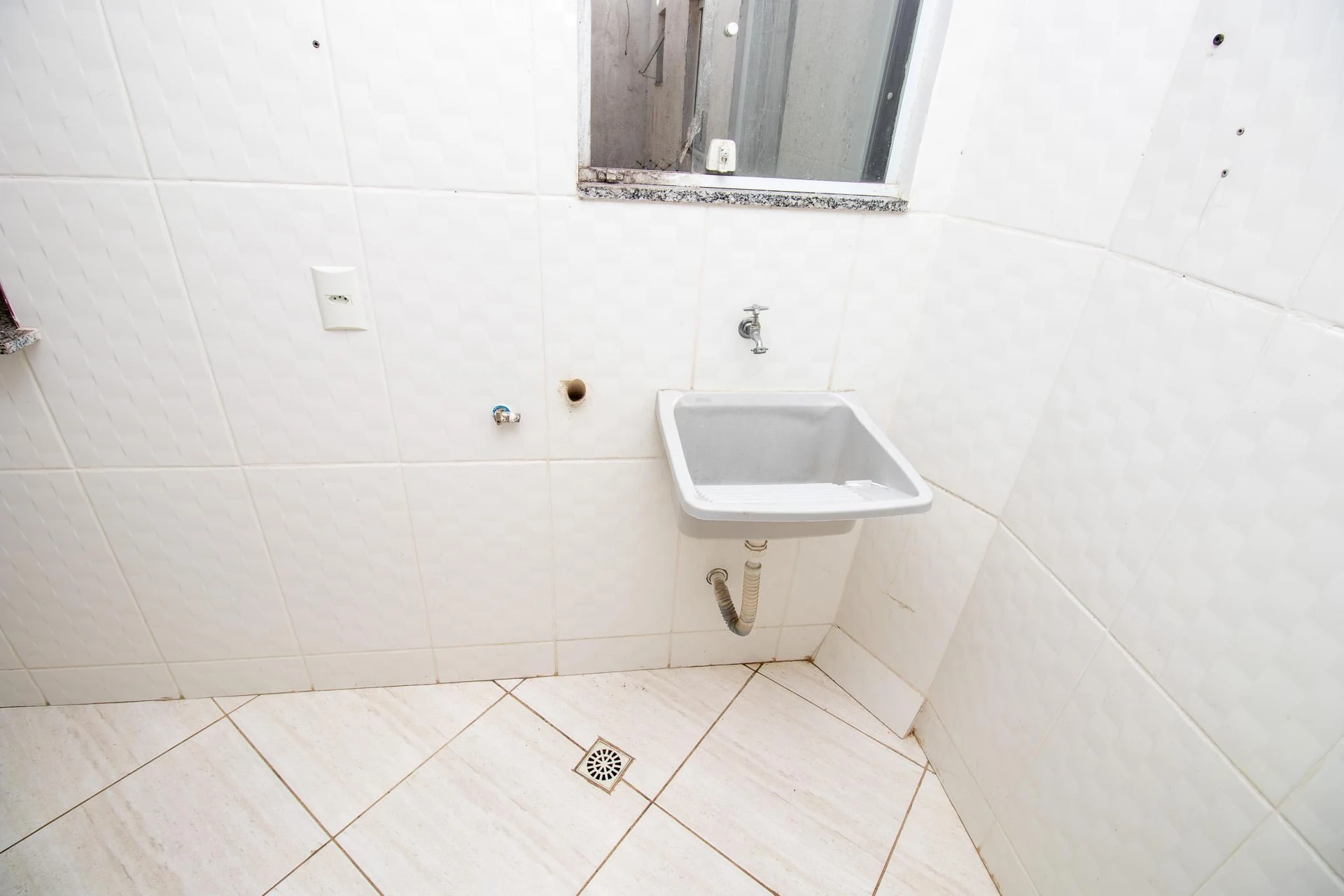 Studio sem mobília com 1 quarto e box de vidro — photo 10