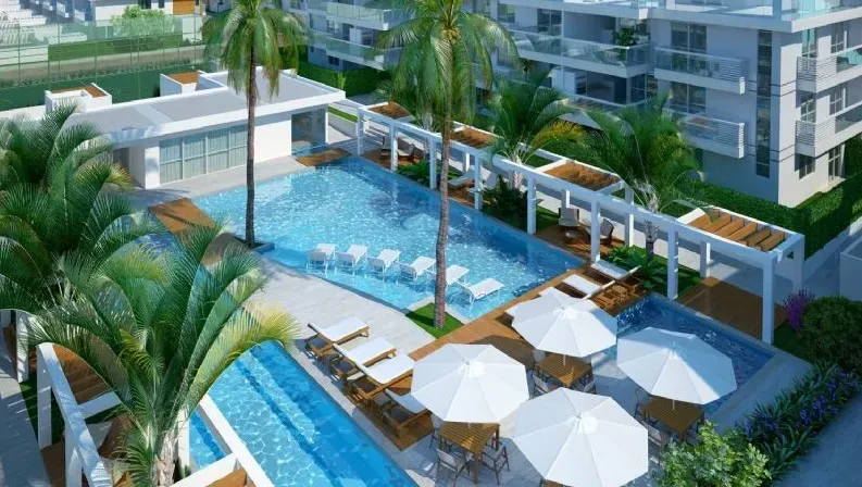 Balcony with a grill in a 5-bedroom house, 220 m² — photo 6