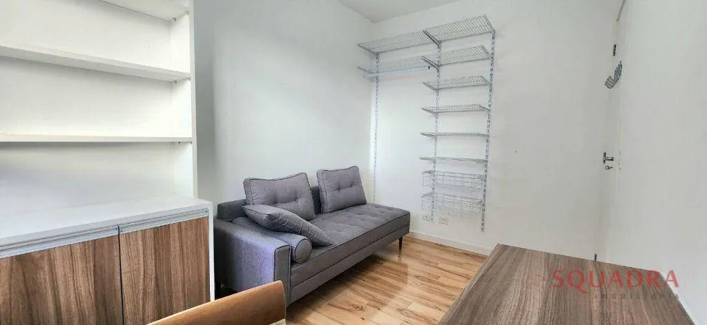 2-bedroom apartment with suite and glassed balcony — photo 24