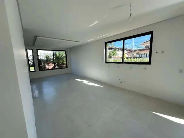 House with 4 en-suite bedrooms and a private BBQ — photo 5