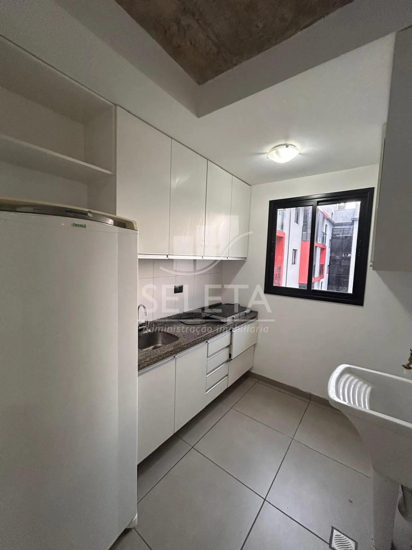 Облаштований студіо 35 м² з 1 спальнею та балконом — photo 2