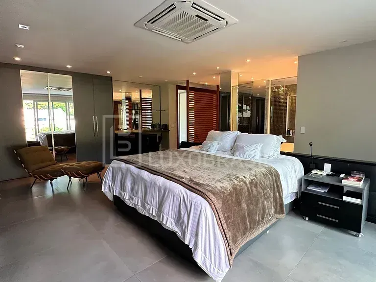 Casa moderna com 3 quartos e 5 vagas de garagem — photo 40