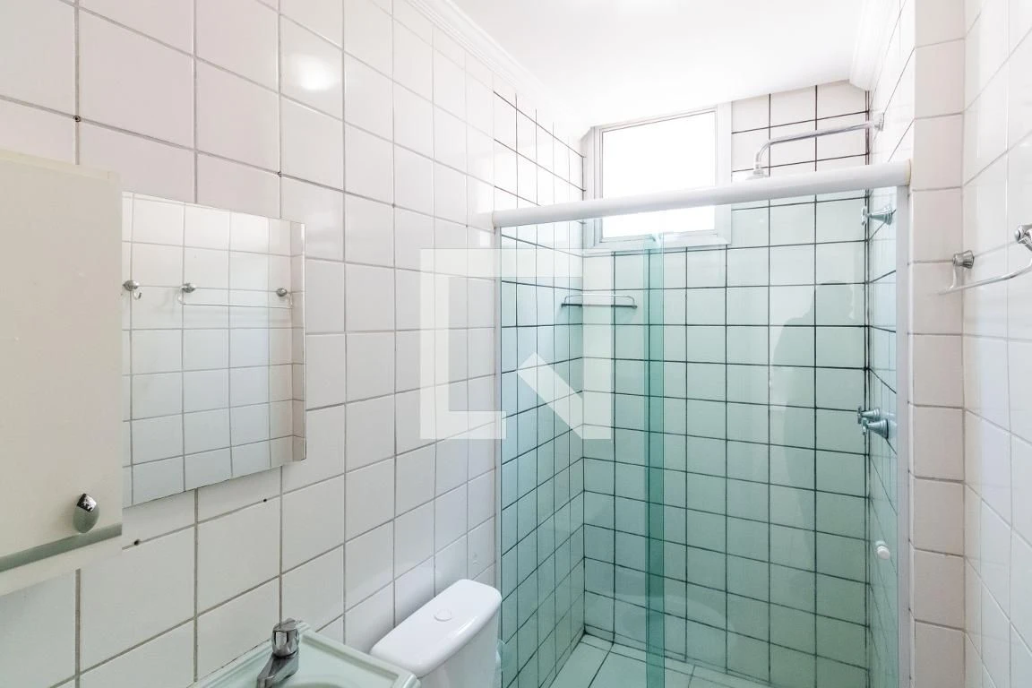 Apartamento com 2 quartos, 1 banheiro e varanda — photo 10