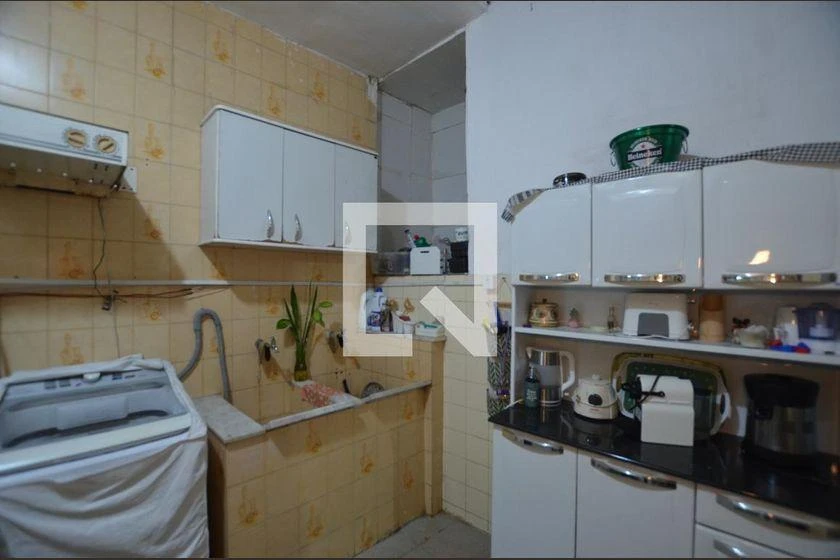 Furnished 231 m² house with 3 bedrooms and a balcony — photo 35