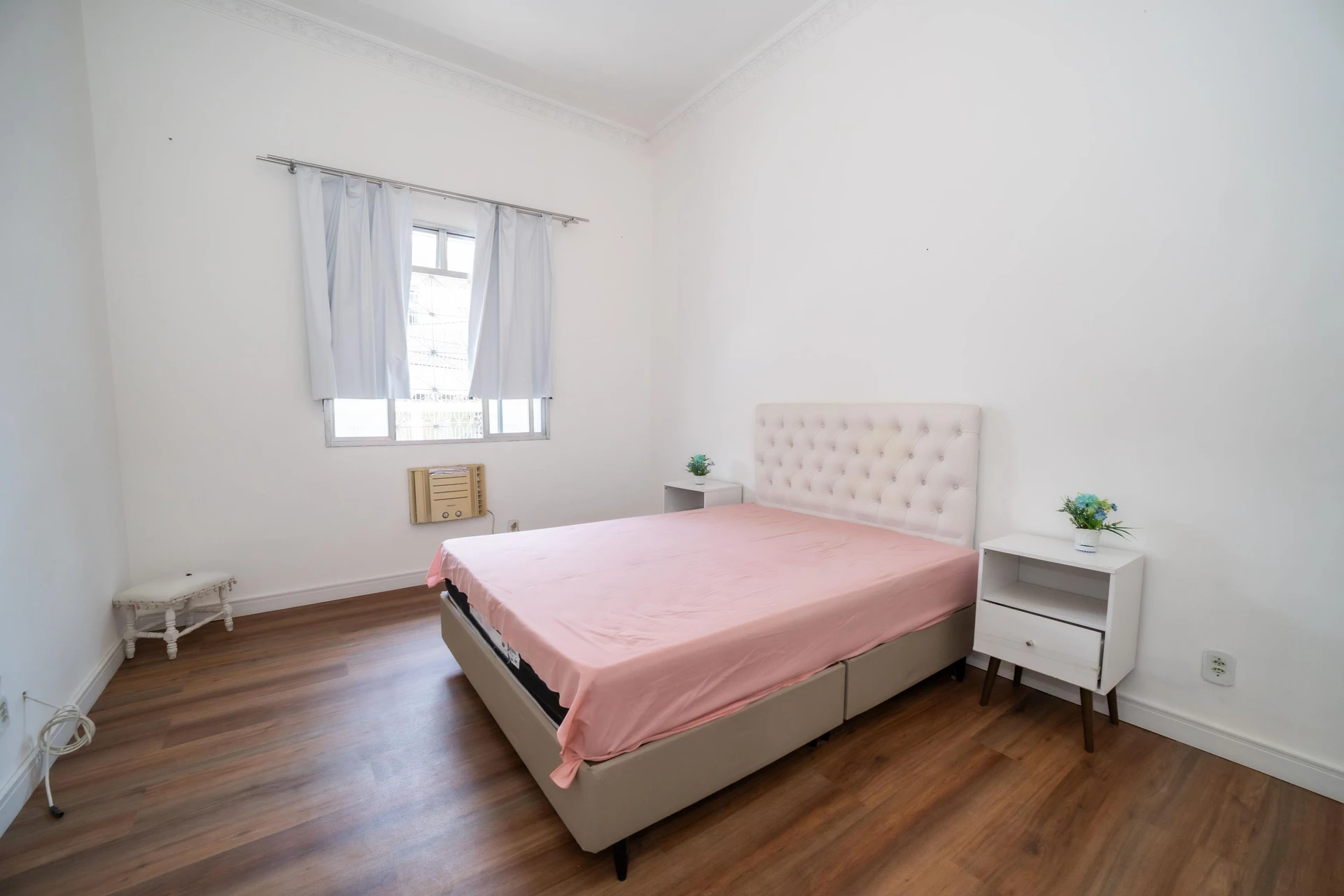 Apartamento mobiliado de 2 quartos com máquina de lavar — photo 4