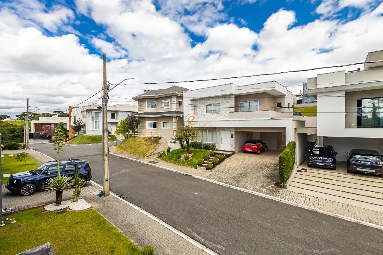 Condo house with 4 bedrooms and a private garden — photo 3