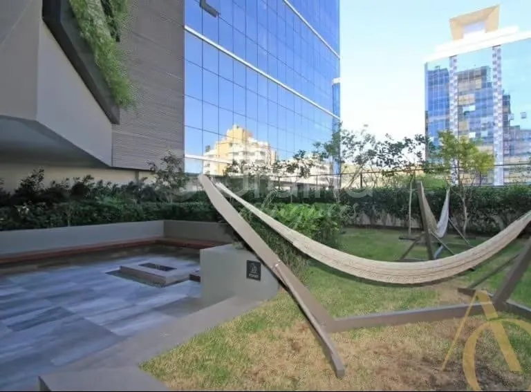 Furnished 57 m² studio with 1 bedroom and 1 bathroom — photo 25