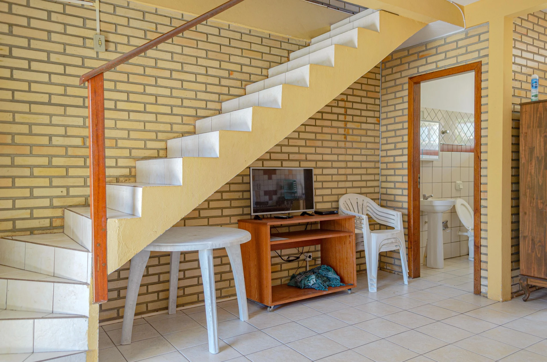 2-bedroom house with a garden in Florianópolis — photo 12