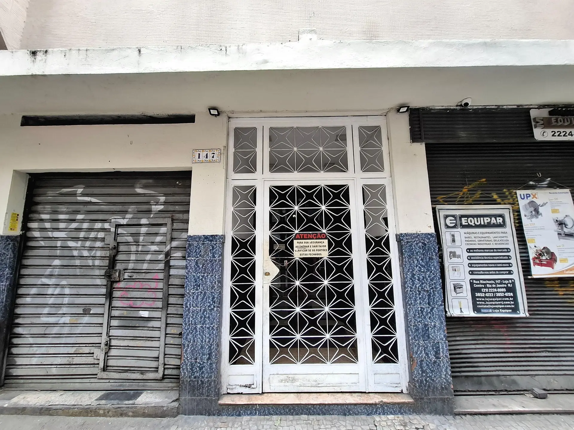 Studio with 1 bedroom and 1 bathroom no parking — photo 23