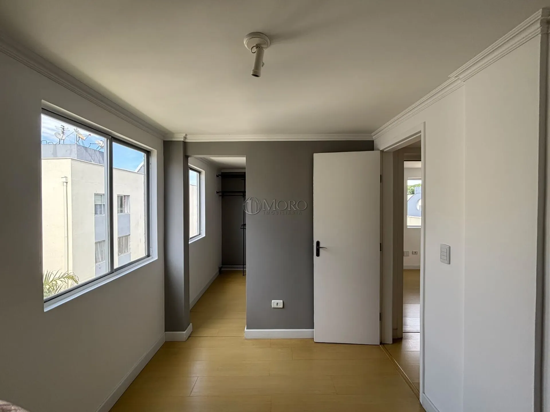 Apartment, 49 m², with a walk-in closet — photo 4