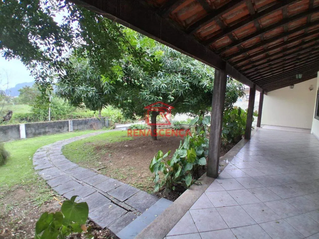 3-bedroom house, all with their own bathrooms, 329 m² — photo 29