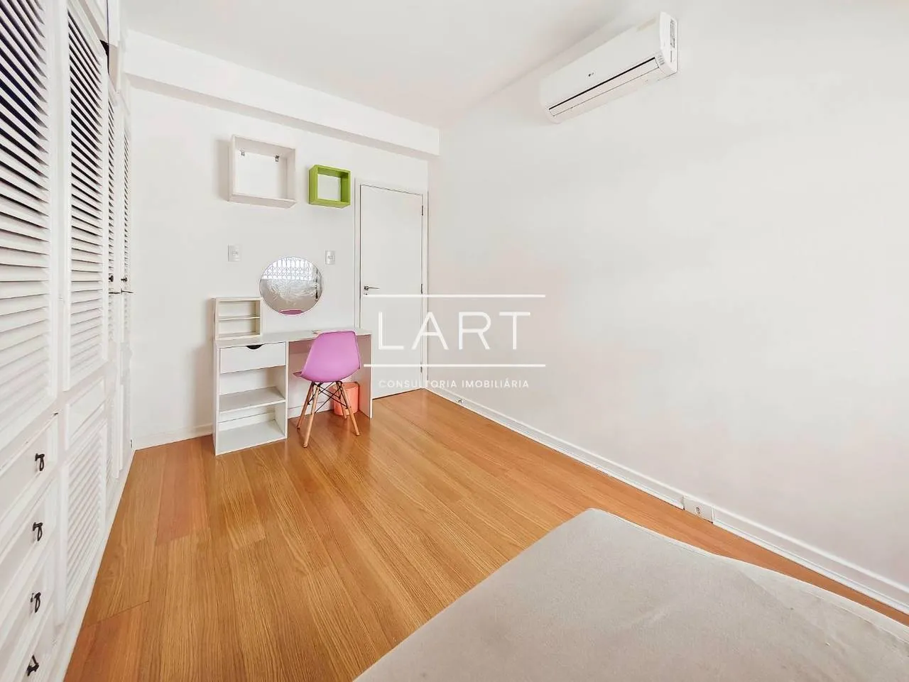 Apartamento de 310 m² com lava-louças e banheira — photo 7