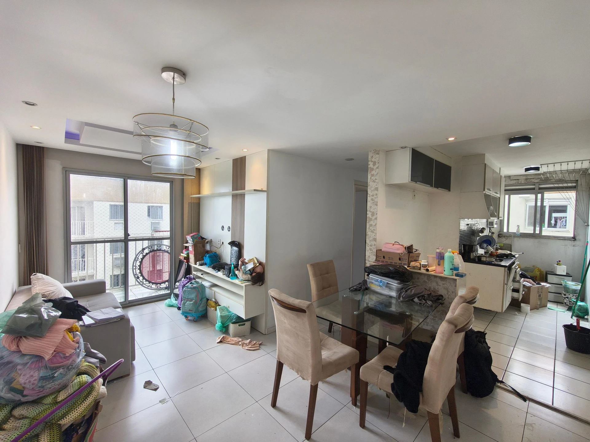 2-bedroom apartment in a building with a gym — photo 7