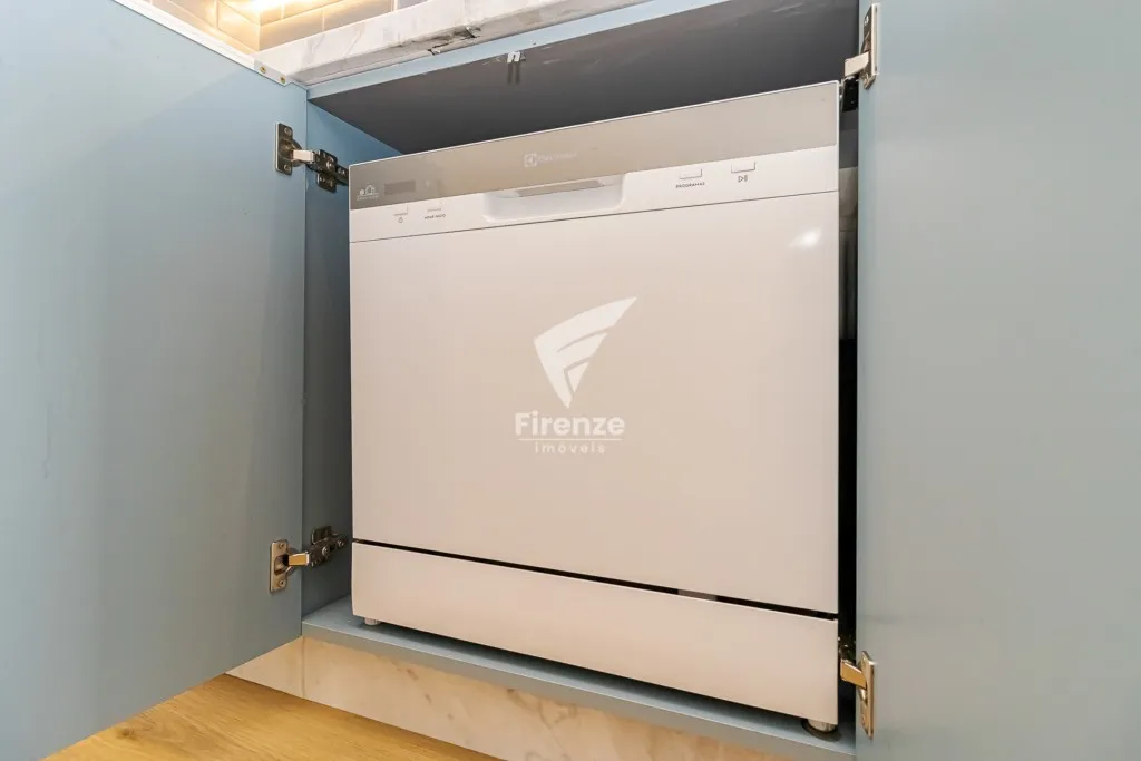 Apartamento mobiliado com cozinha integrada e varanda fechada — photo 6