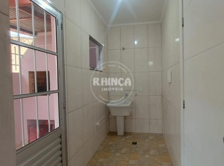 Sobrado com 3 dormitórios e churrasqueira privativa — photo 7