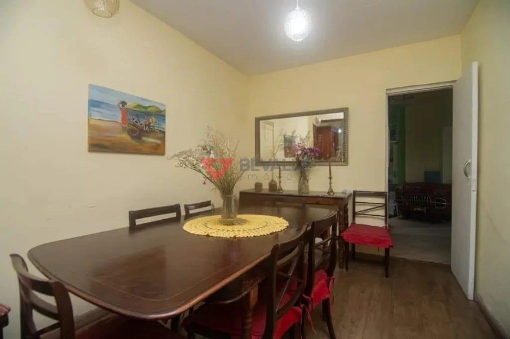 Rental house with 6 bedrooms and 300 m² — photo 9