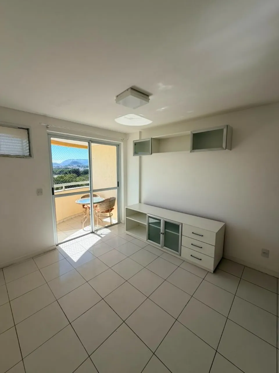 One-bedroom apartment with a mountain view in Rio de Janeiro — photo 5