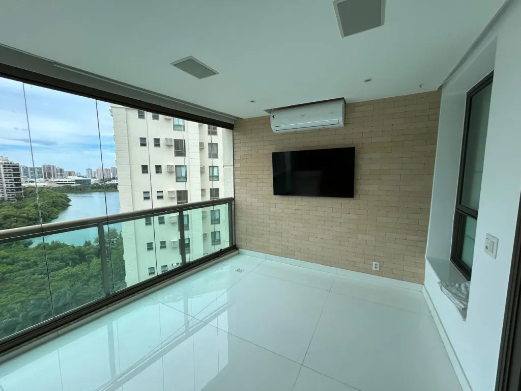 179 m² furnished apartment with 3 en-suites and 4 baths — photo 4