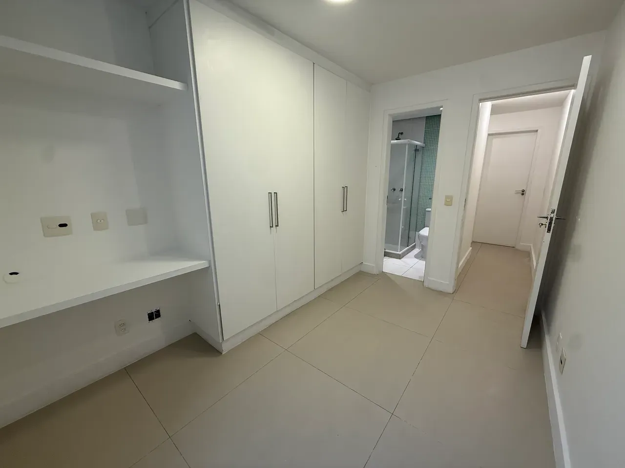 Apartment with 3 en-suites and 2 parking spaces — photo 14