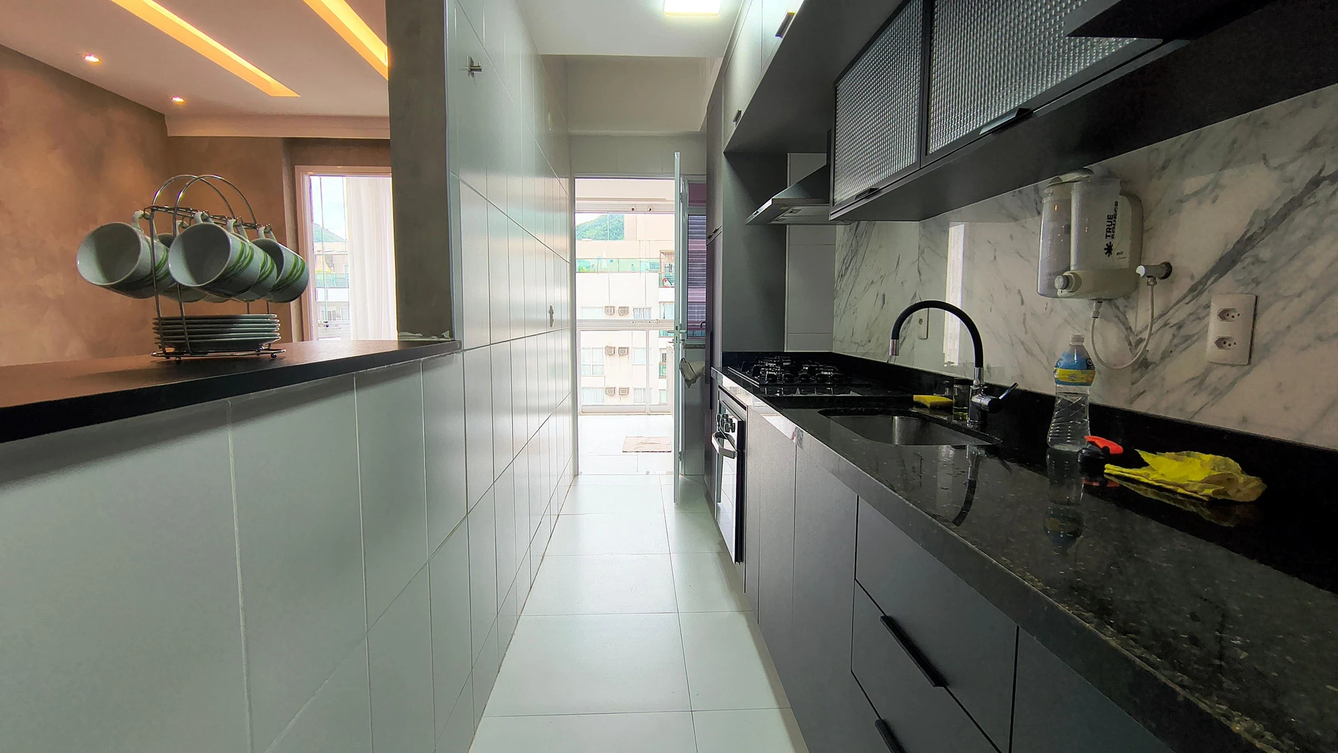 2-bedroom apartment with an enclosed, floor-to-ceiling balcony — photo 6