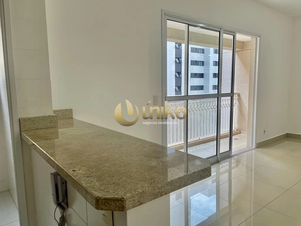 Glass-enclosed balcony in a one-bedroom apartment, 52 m² — photo 17