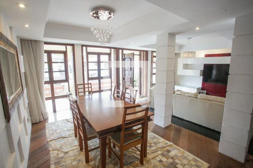 Furnished 400 m² house with 4 bedrooms and 4 bathrooms — photo 36