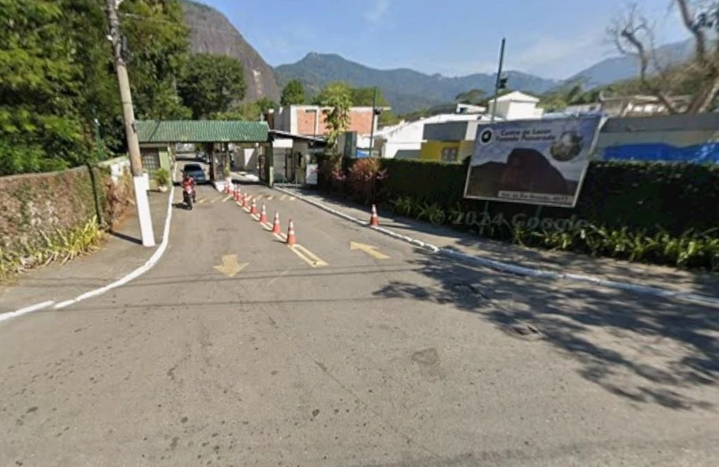 Casa mobiliada em condomínio com 6 suítes e 8 banheiros — photo 32