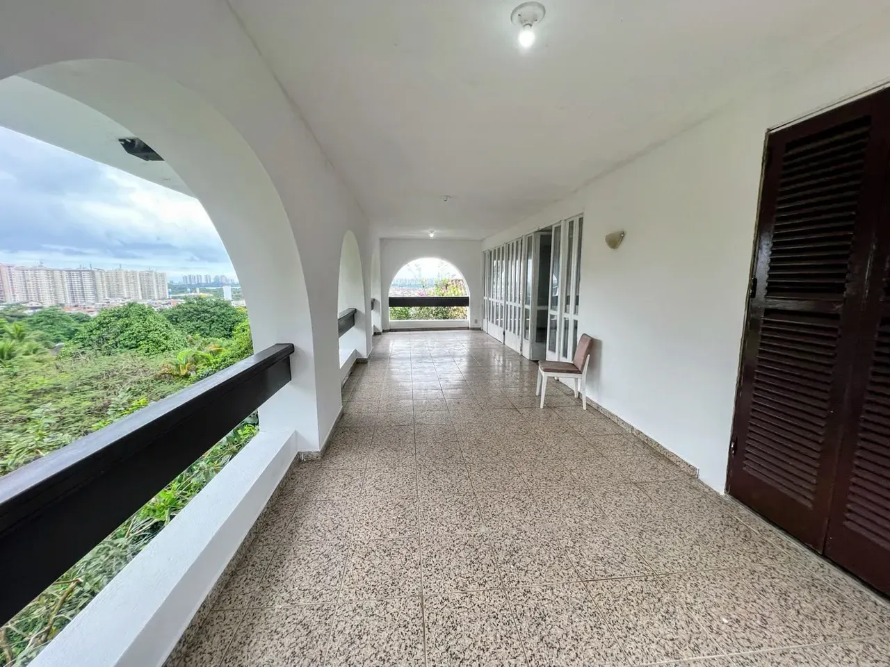 Duplex house with 4 bedrooms, 2 en-suites, 800 m² — photo 21