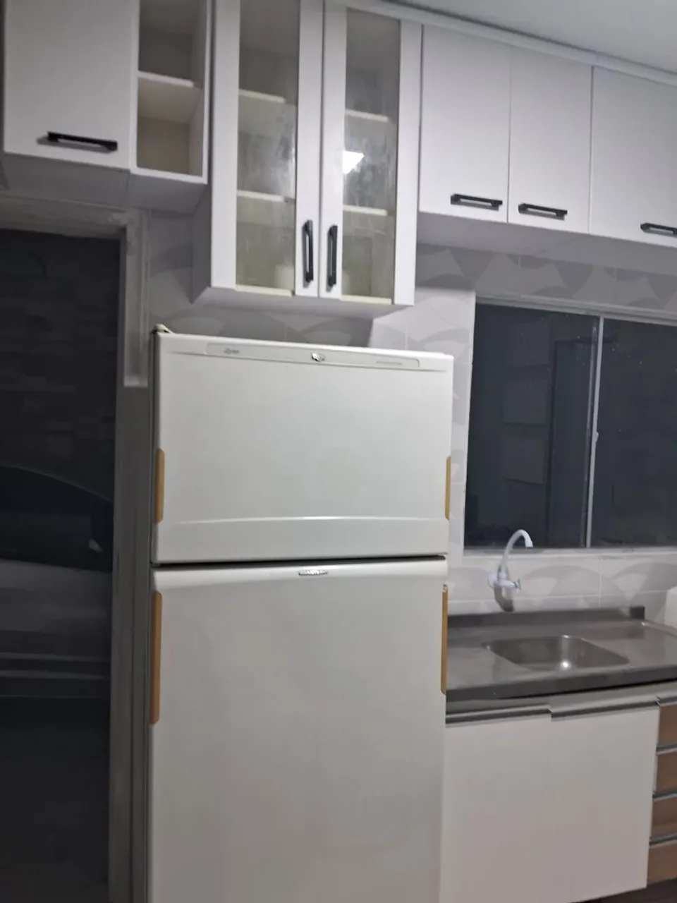 Furnished studio with 1 bedroom and 1 bathroom — photo 2