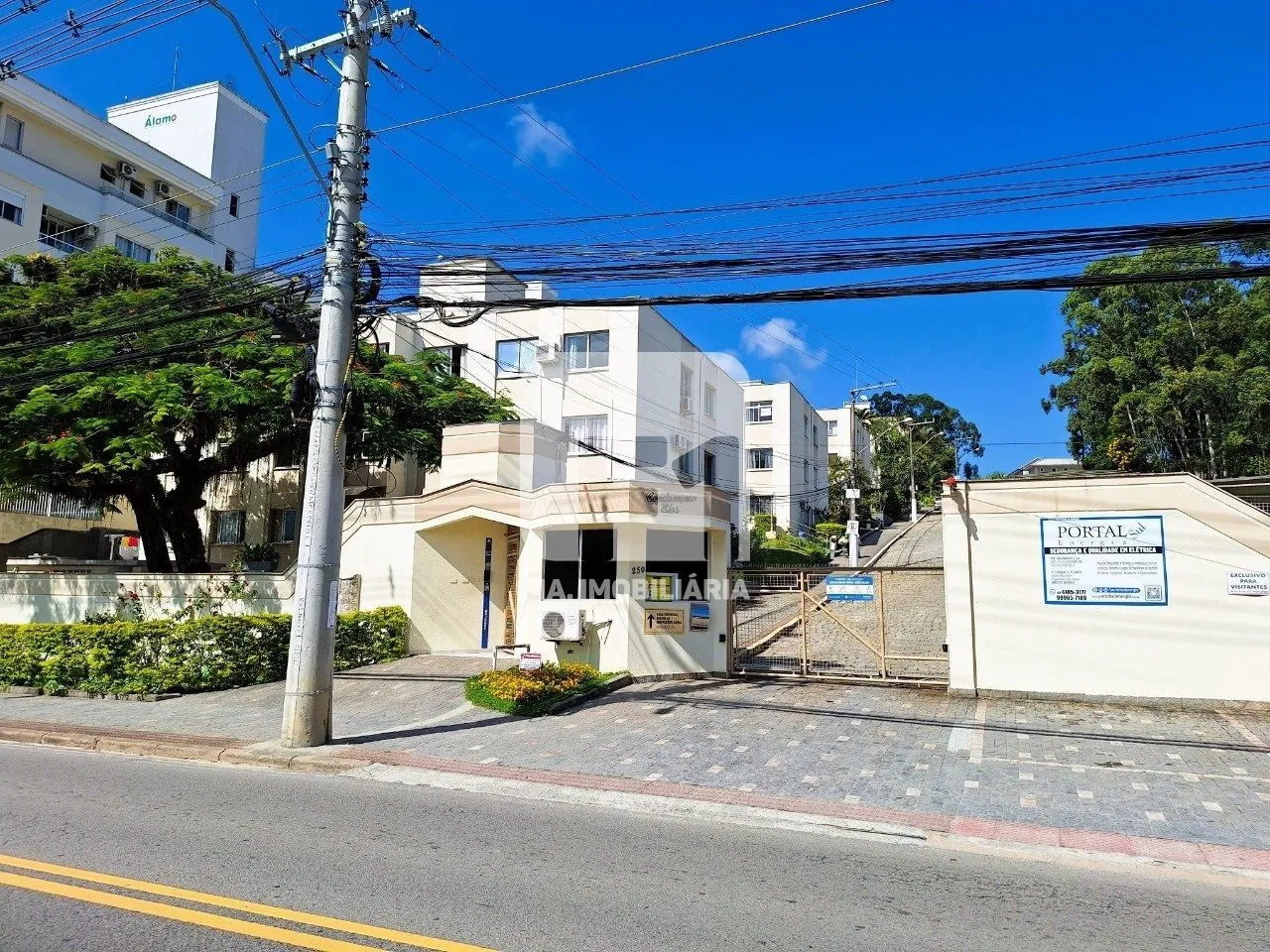 Apartamento para alugar com 3 quartos e 1 vaga