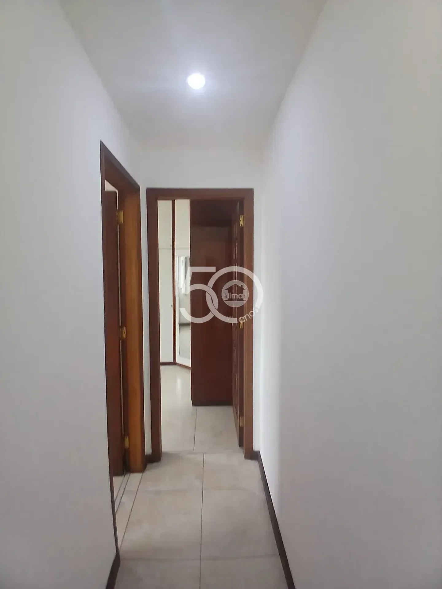 Apartamento de 2 quartos em condomínio com piscina — photo 15