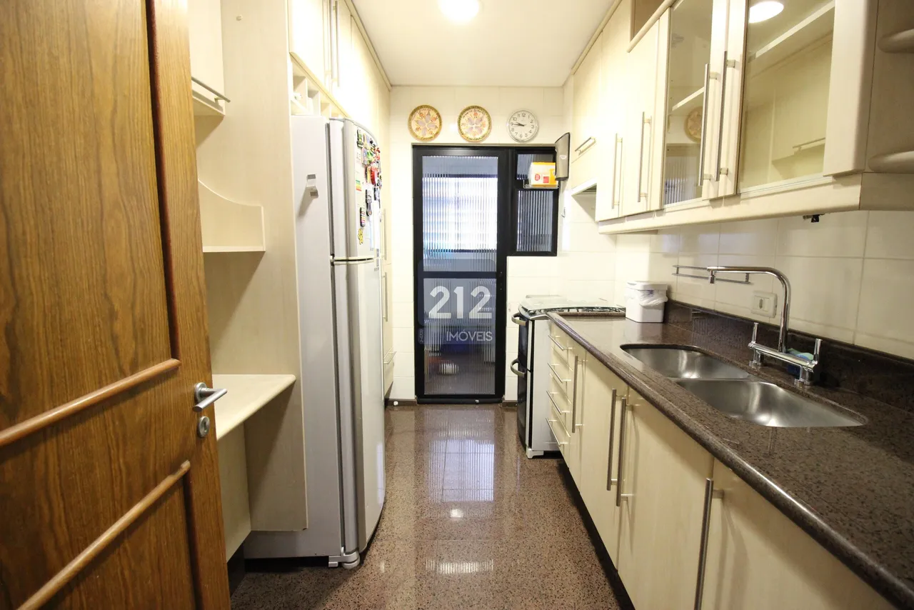 Apartamento mobiliado com 3 quartos e 2 banheiros — photo 19